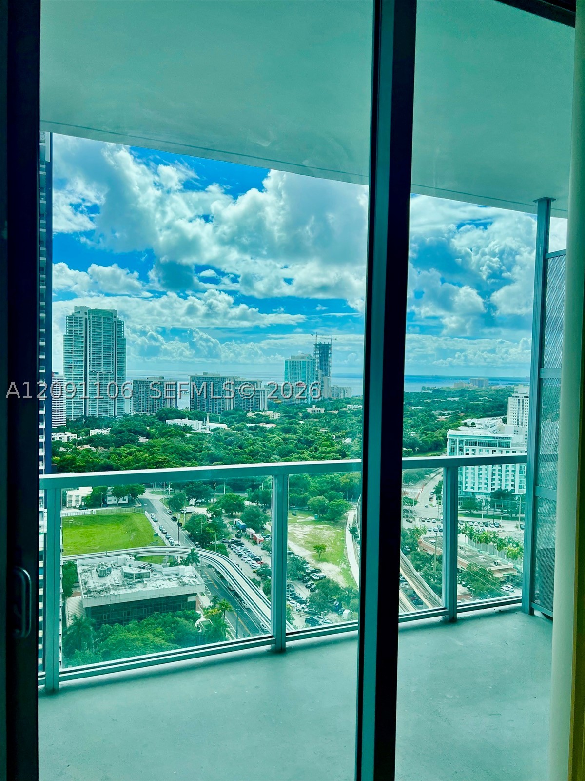 79 SW 12th St #3005, Miami FL 33130