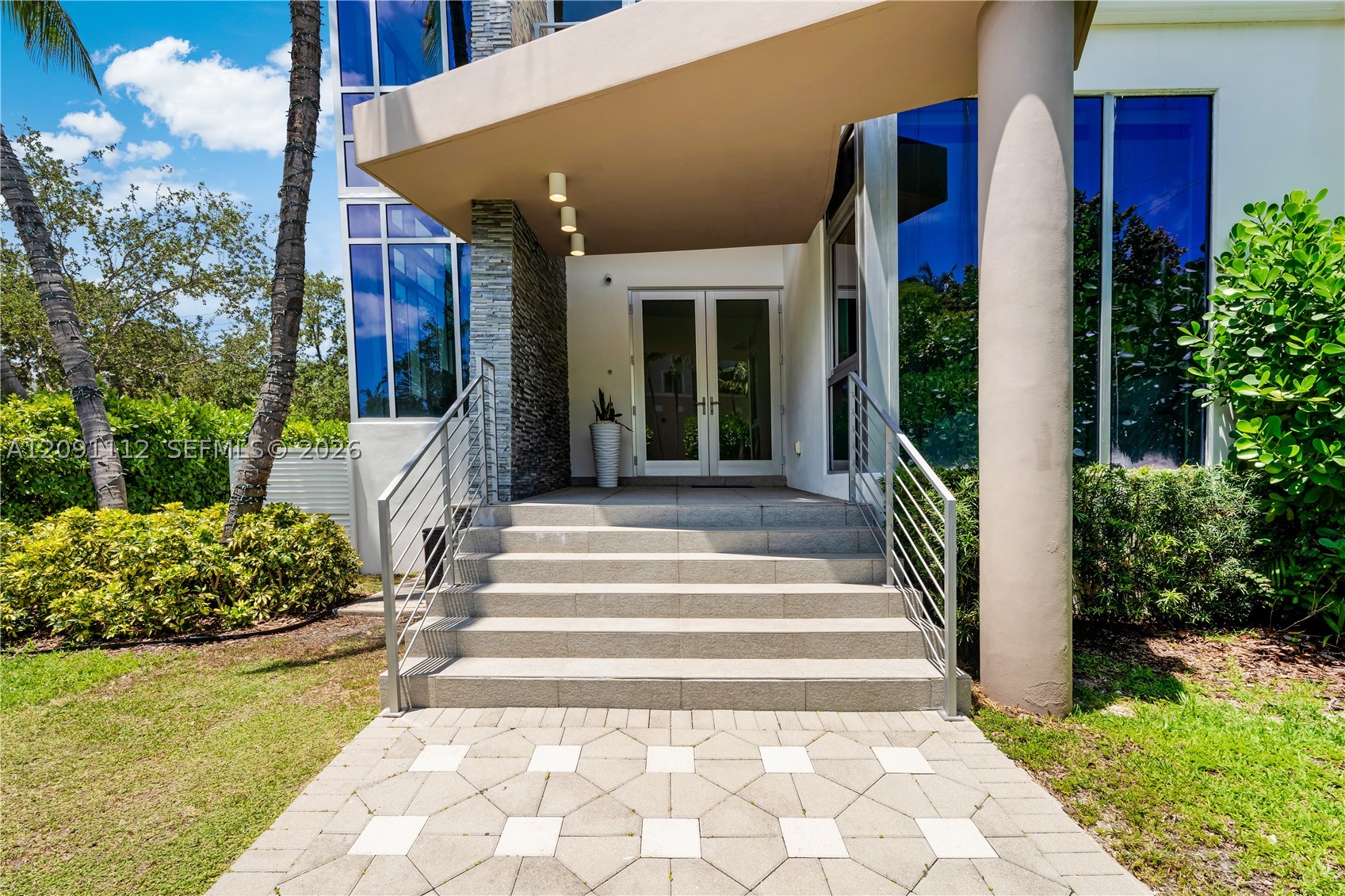 548 Fernwood Rd #548, Key Biscayne FL 33149
