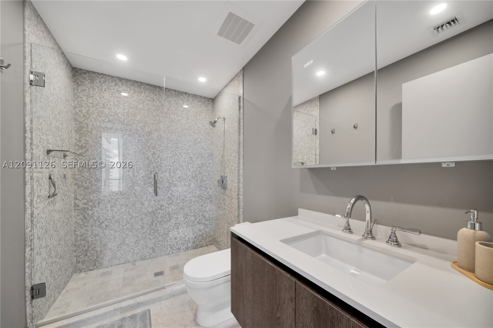 88 SW 7th St #3205, Miami FL 33130