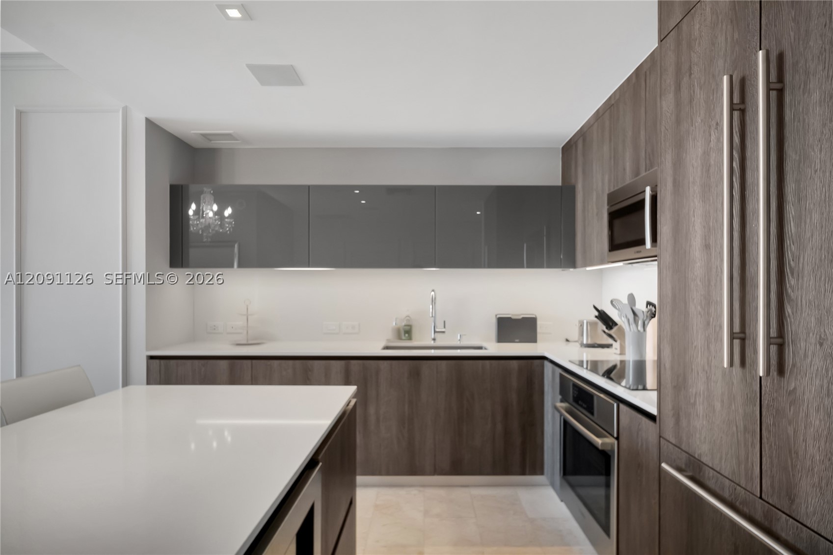 88 SW 7th St #3205, Miami FL 33130