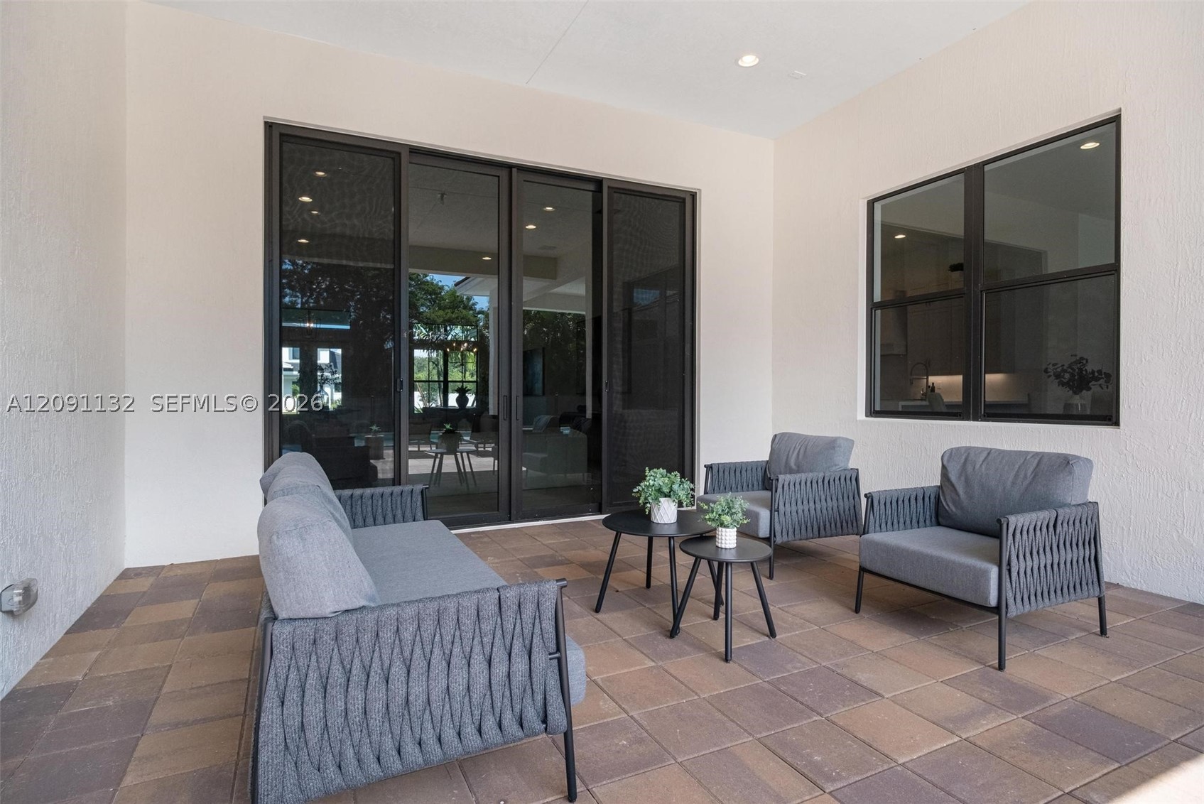 11900 SW 14th Pl, Davie FL 33325