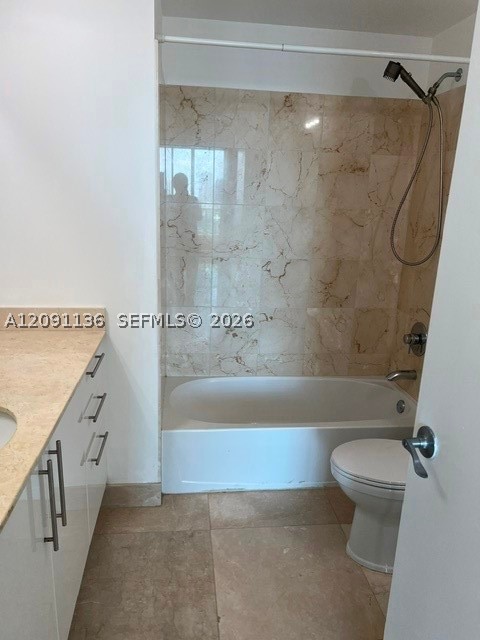 3330 NE 190th St #LPH14, Aventura FL 33180
