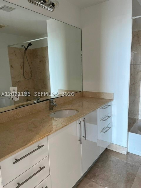 3330 NE 190th St #LPH14, Aventura FL 33180