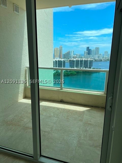 3330 NE 190th St #LPH14, Aventura FL 33180