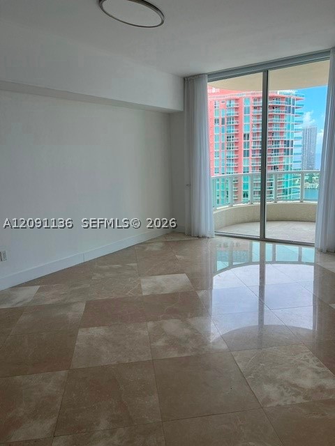 3330 NE 190th St #LPH14, Aventura FL 33180
