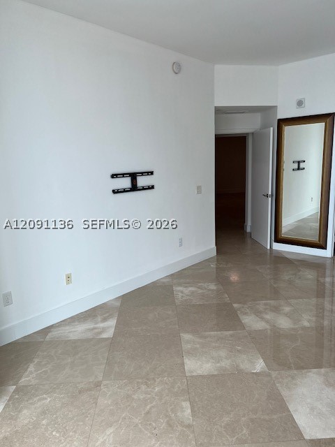 3330 NE 190th St #LPH14, Aventura FL 33180