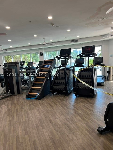 3330 NE 190th St #LPH14, Aventura FL 33180