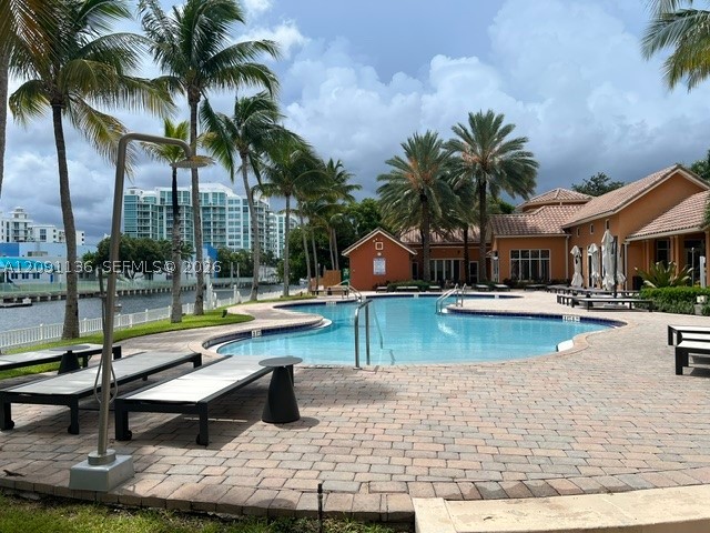3330 NE 190th St #LPH14, Aventura FL 33180