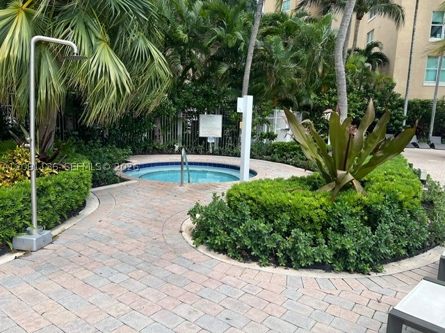 3330 NE 190th St #LPH14, Aventura FL 33180