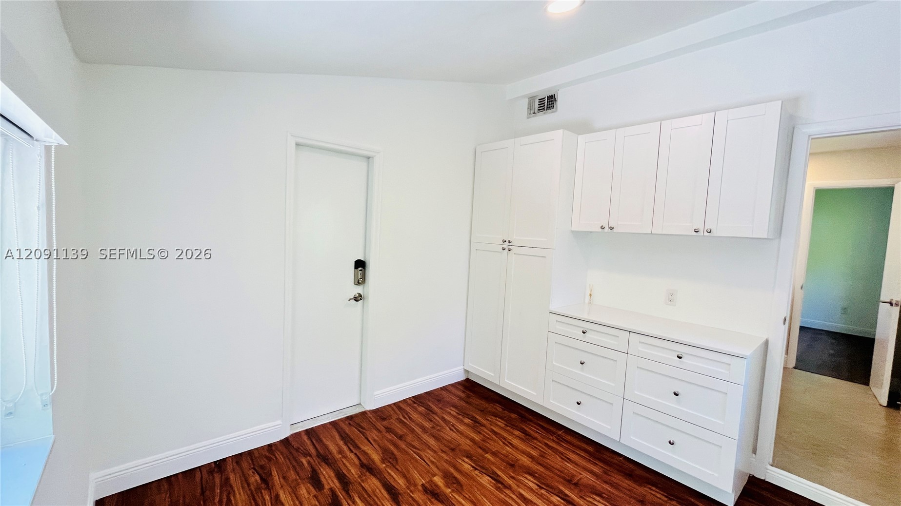 2250 SW 23rd St, Miami FL 33145