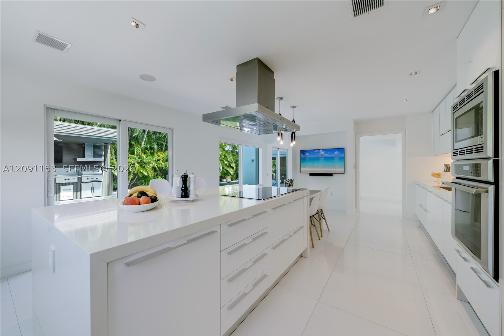 475 Woodcrest Rd, Key Biscayne FL 33149