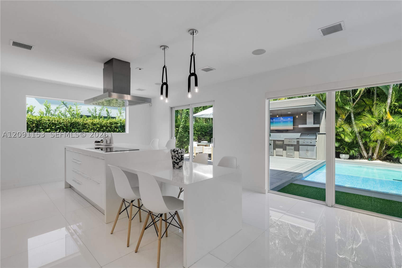 475 Woodcrest Rd, Key Biscayne FL 33149