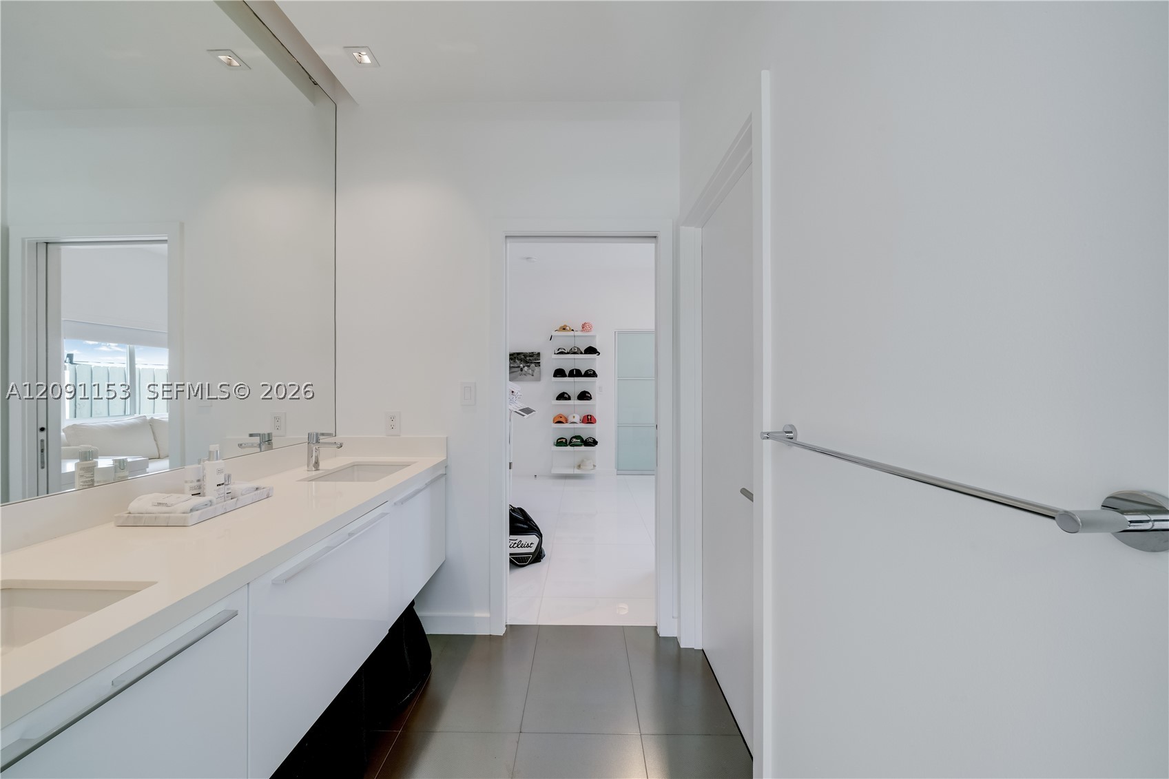 475 Woodcrest Rd, Key Biscayne FL 33149