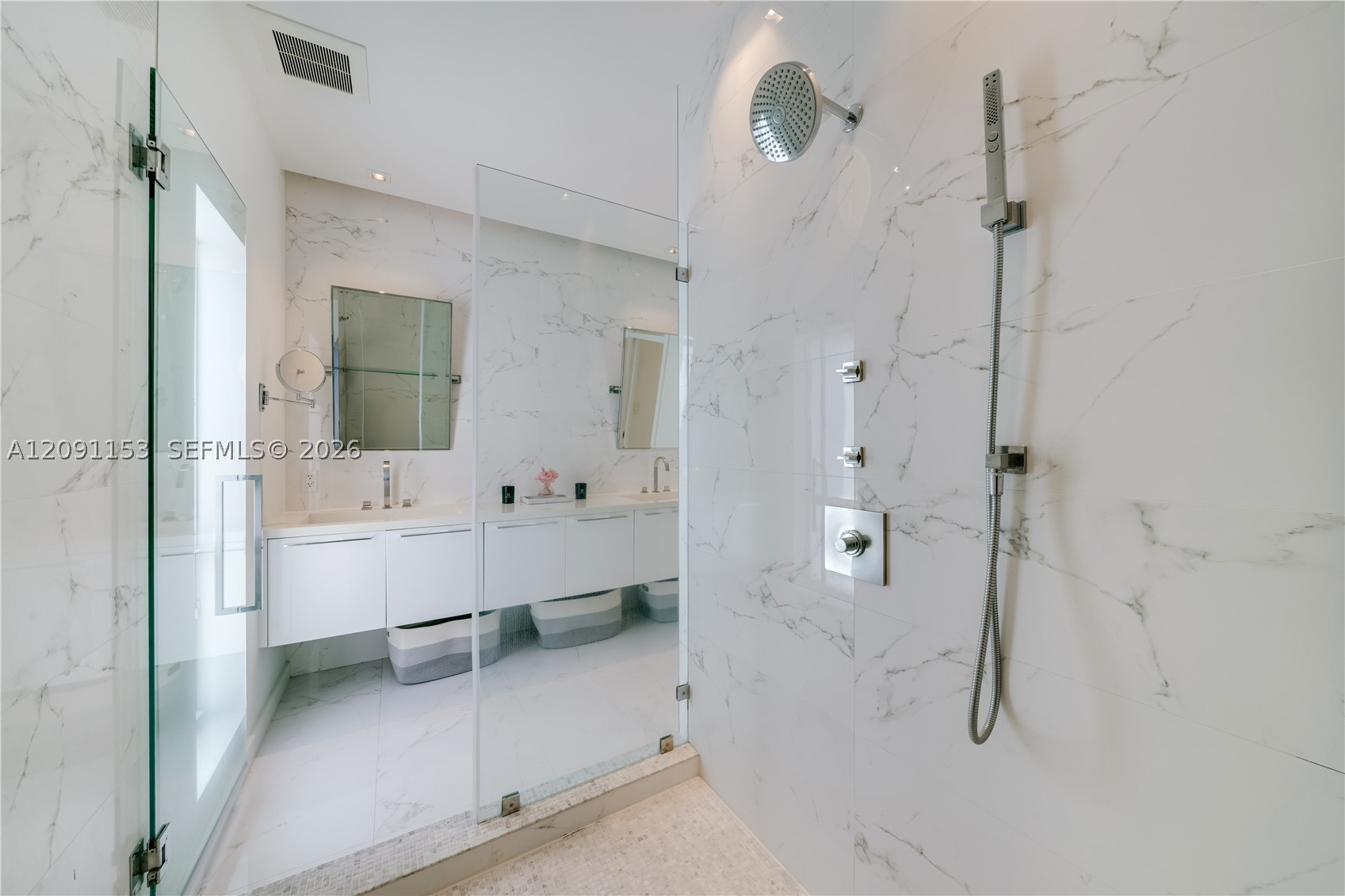 475 Woodcrest Rd, Key Biscayne FL 33149