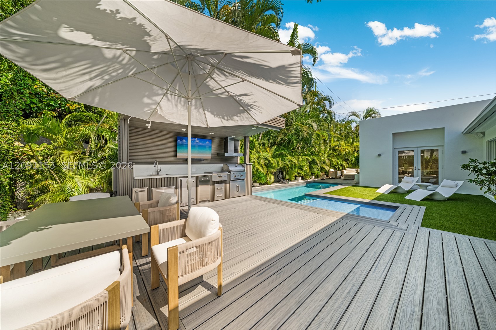 475 Woodcrest Rd, Key Biscayne FL 33149