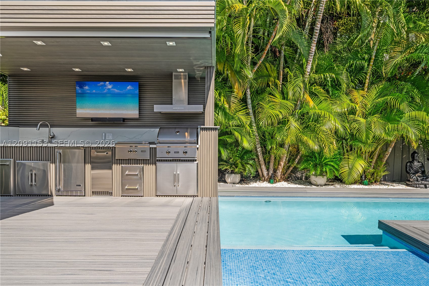 475 Woodcrest Rd, Key Biscayne FL 33149