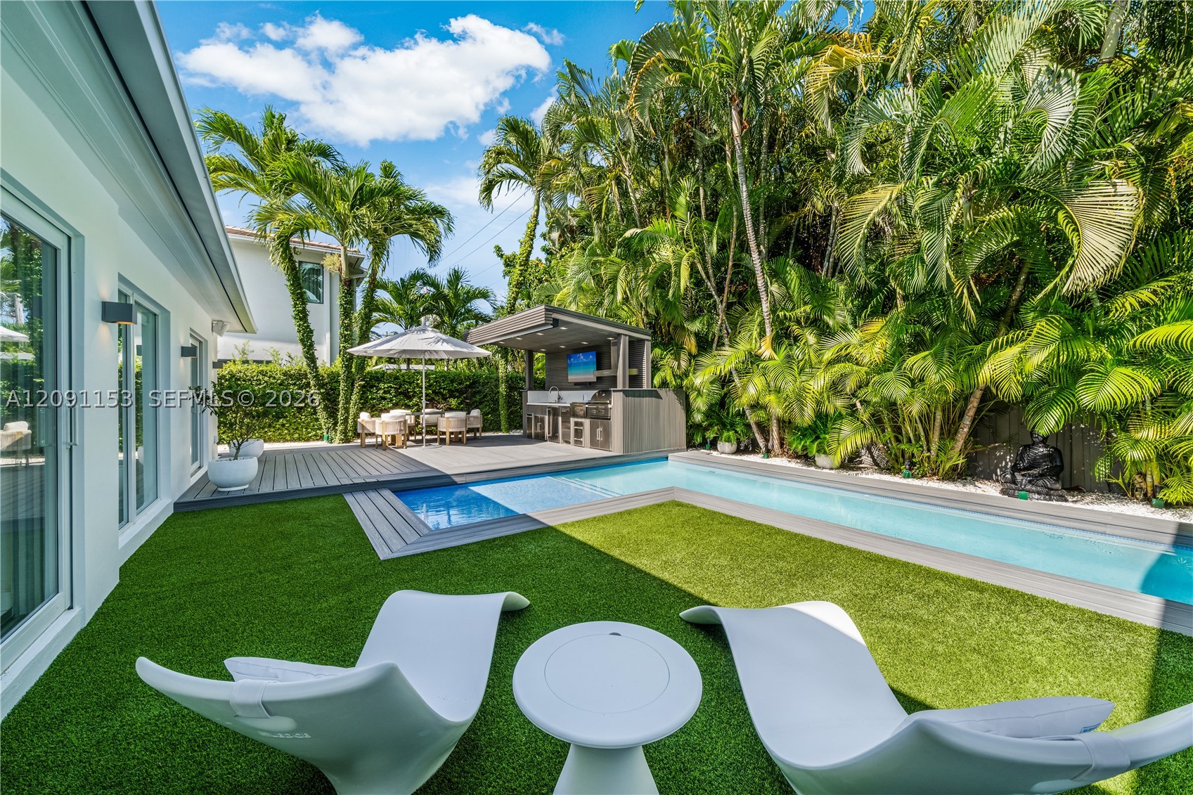 475 Woodcrest Rd, Key Biscayne FL 33149