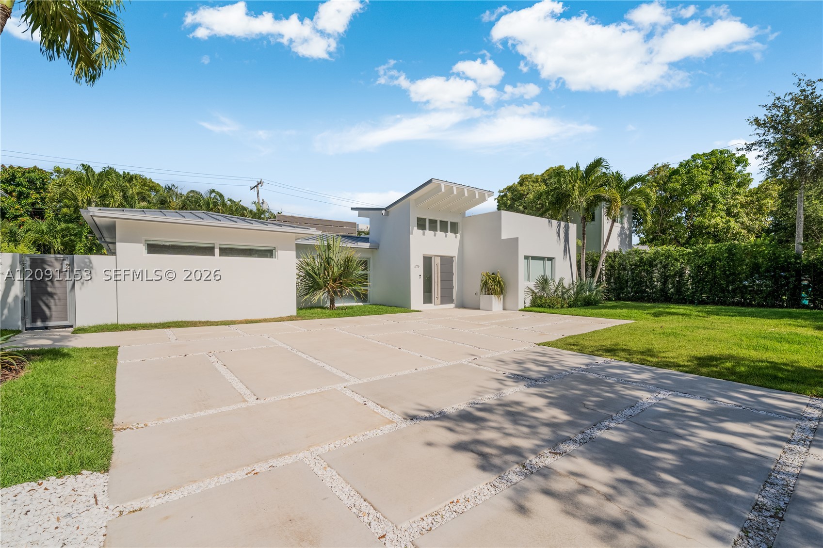 475 Woodcrest Rd, Key Biscayne FL 33149