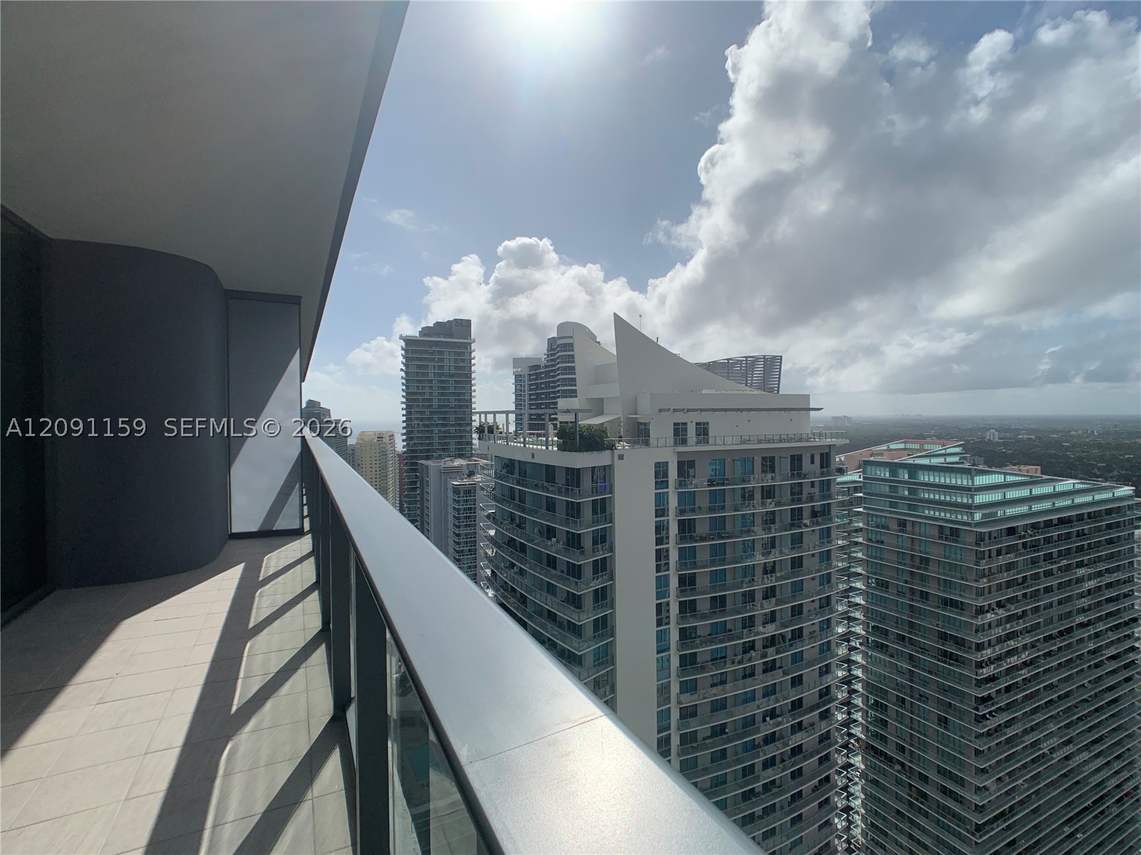 1000 Brickell Plz #4504, Miami FL 33131