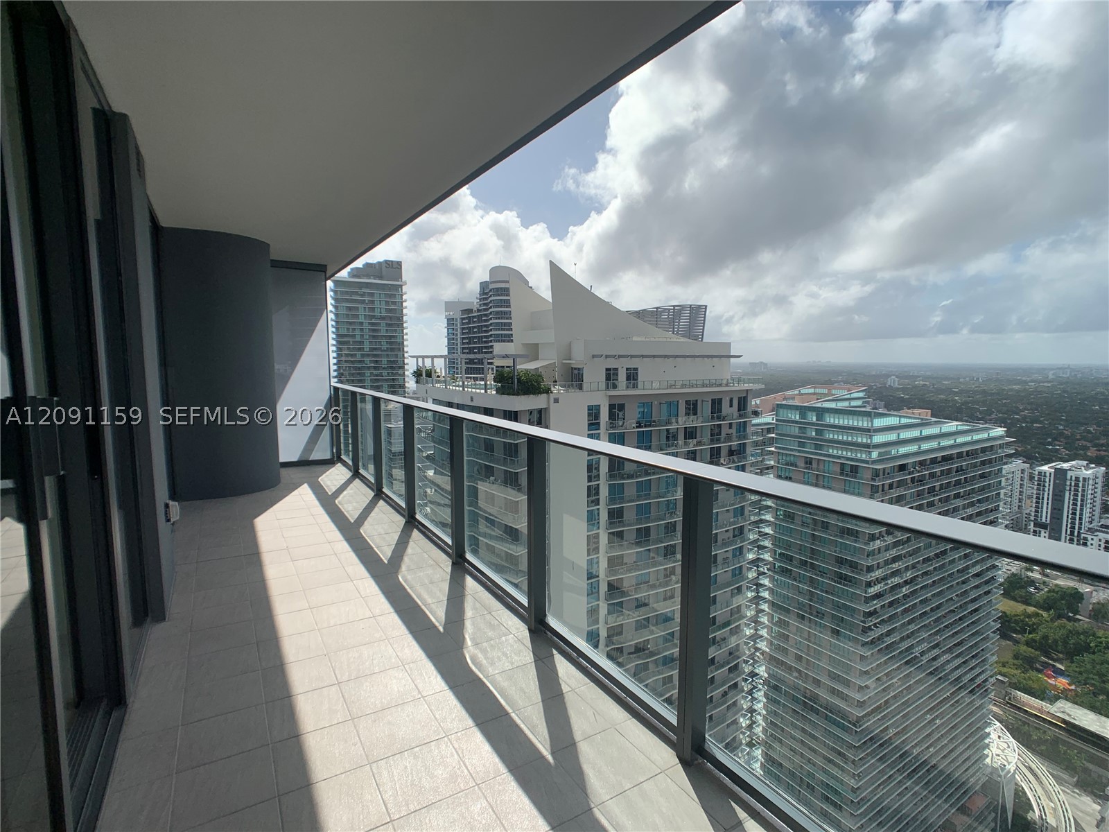 1000 Brickell Plz #4504, Miami FL 33131