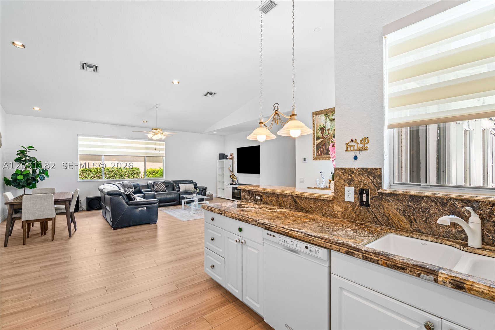 6420 Mallards Way, Coconut Creek FL 33073