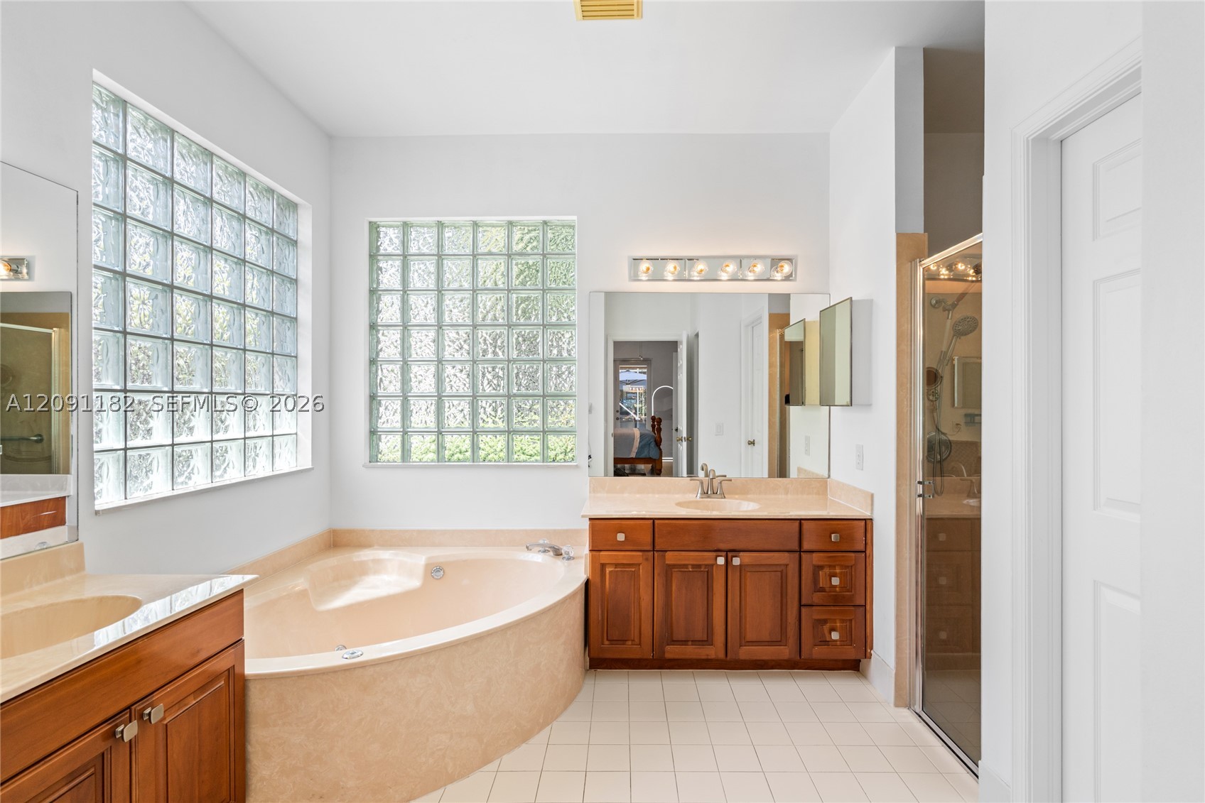 6420 Mallards Way, Coconut Creek FL 33073