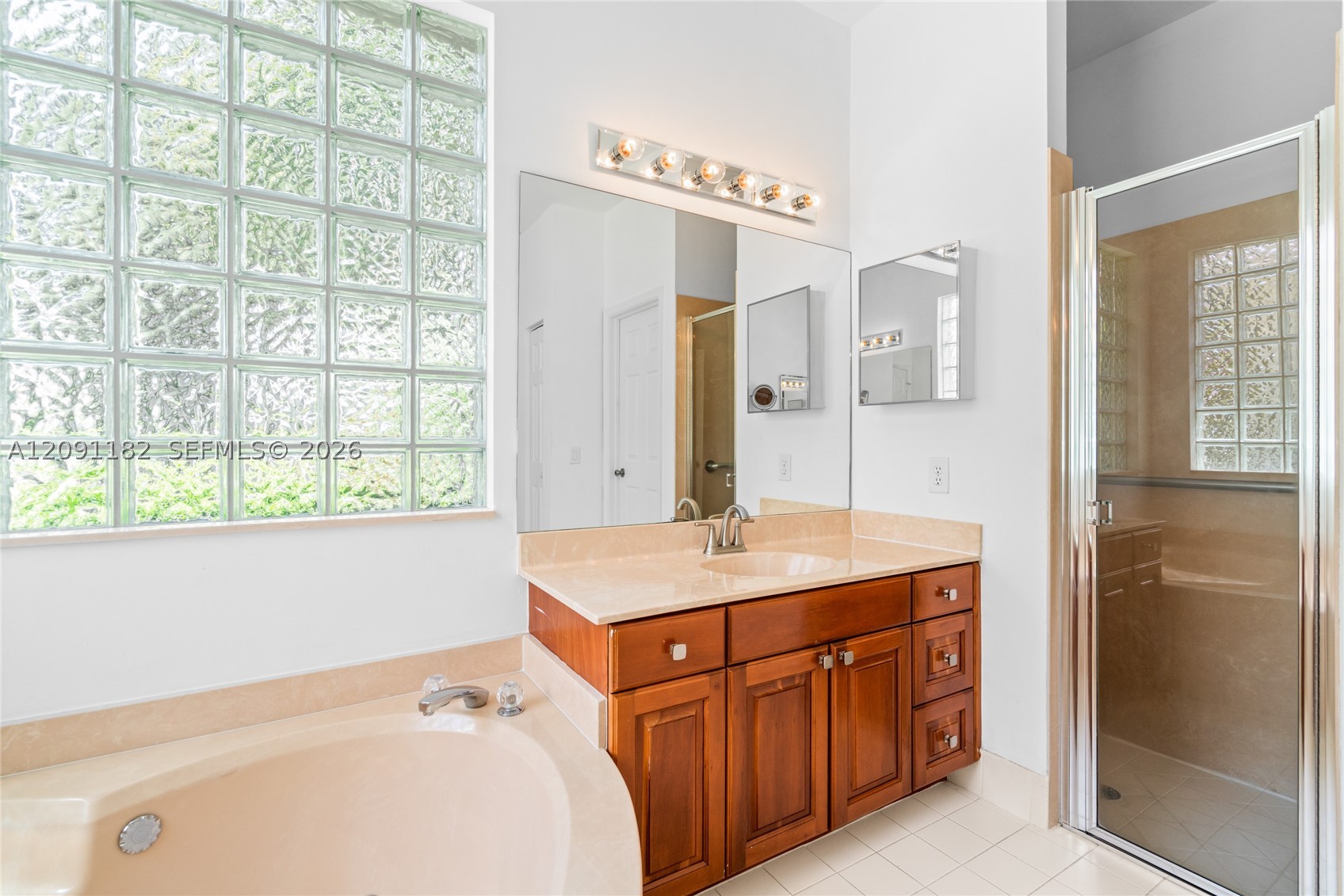 6420 Mallards Way, Coconut Creek FL 33073