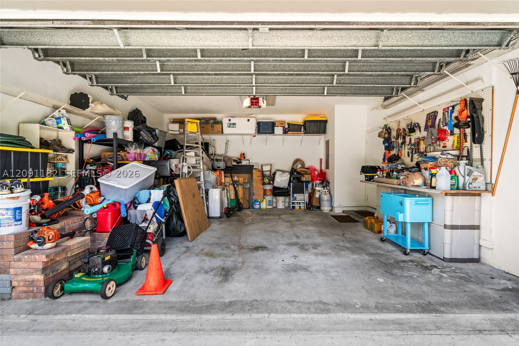 6420 Mallards Way, Coconut Creek FL 33073