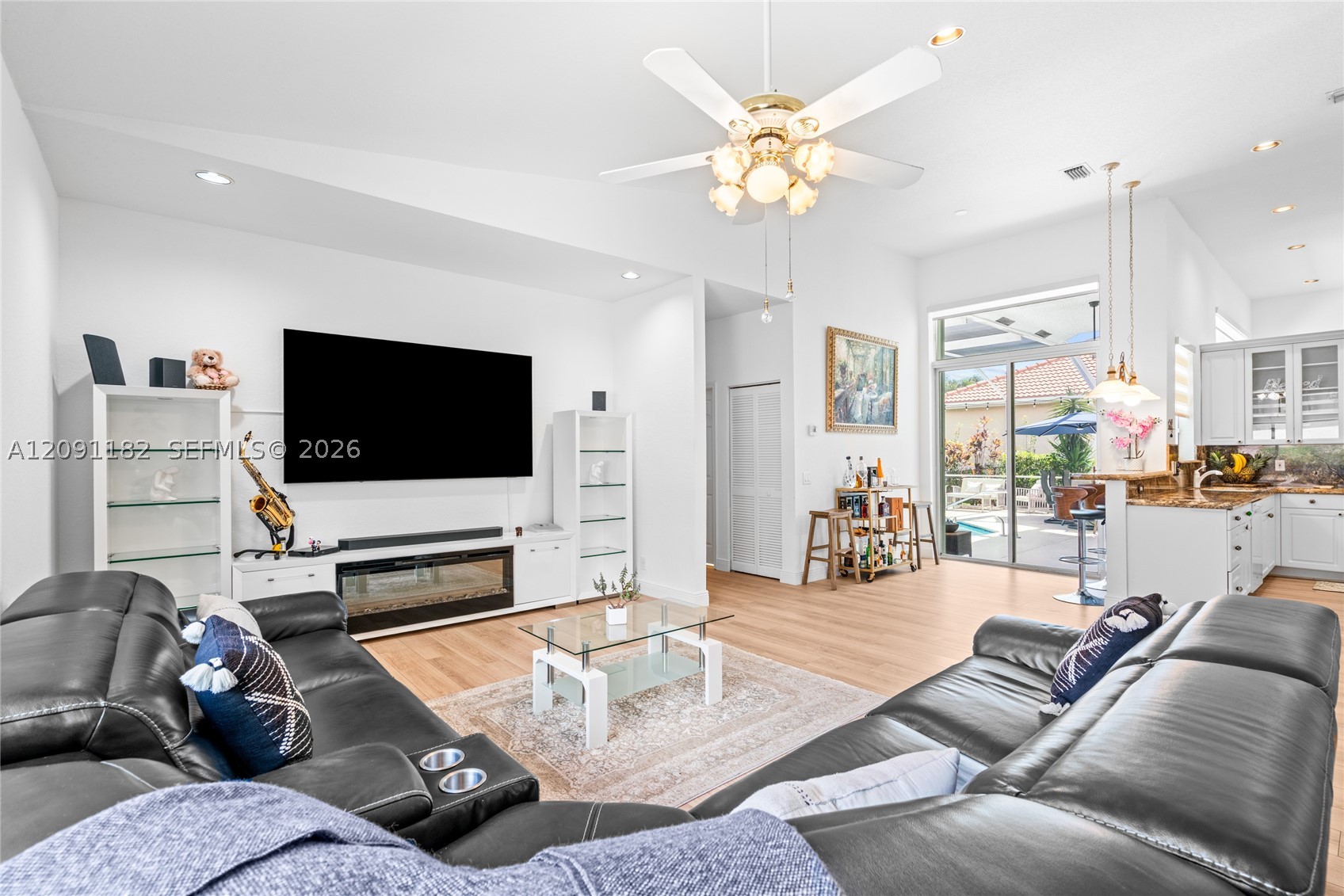6420 Mallards Way, Coconut Creek FL 33073