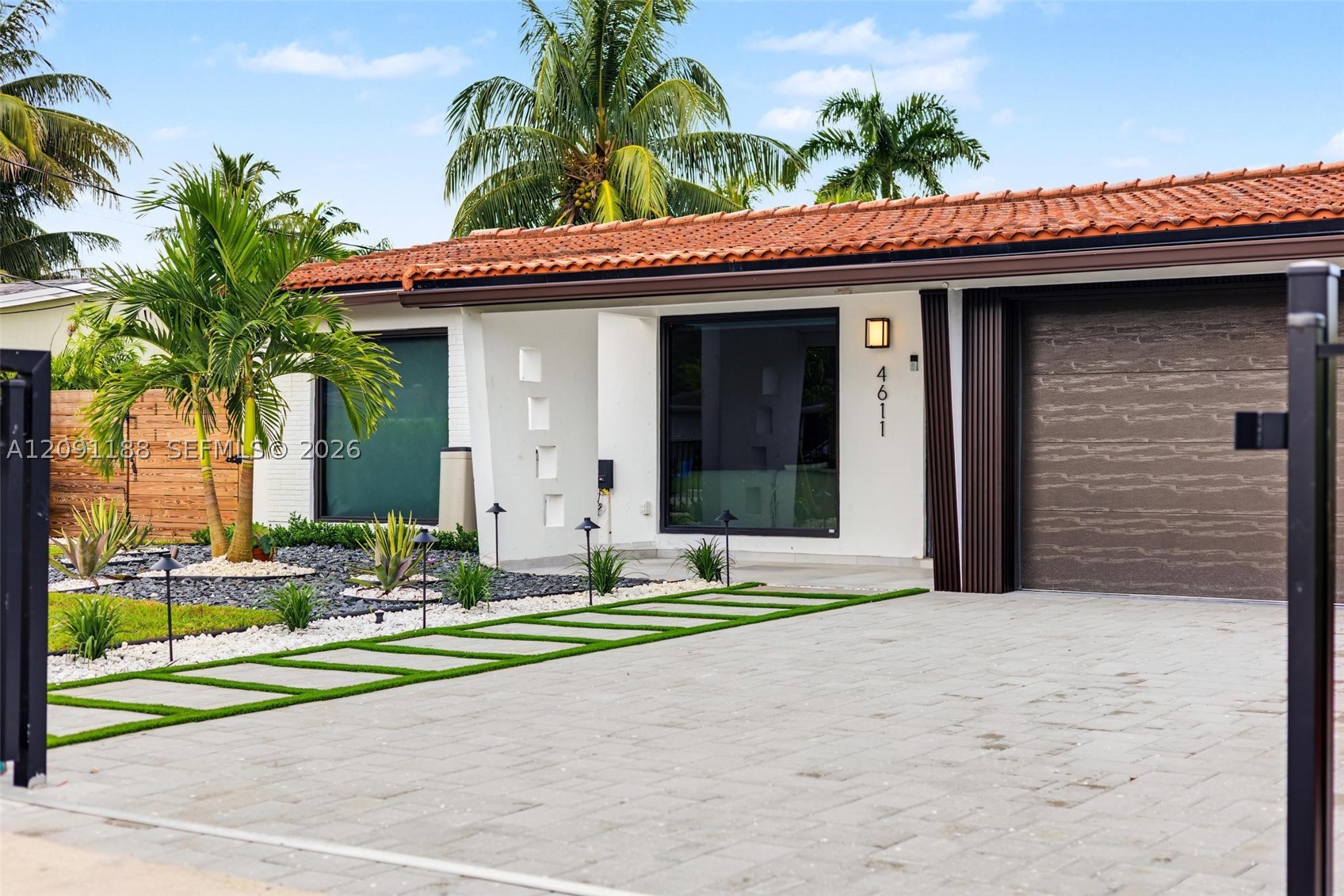 4611 SW 34th Ave, Dania Beach FL 33312