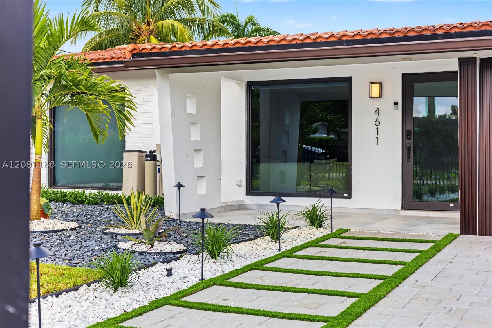 4611 SW 34th Ave, Dania Beach FL 33312