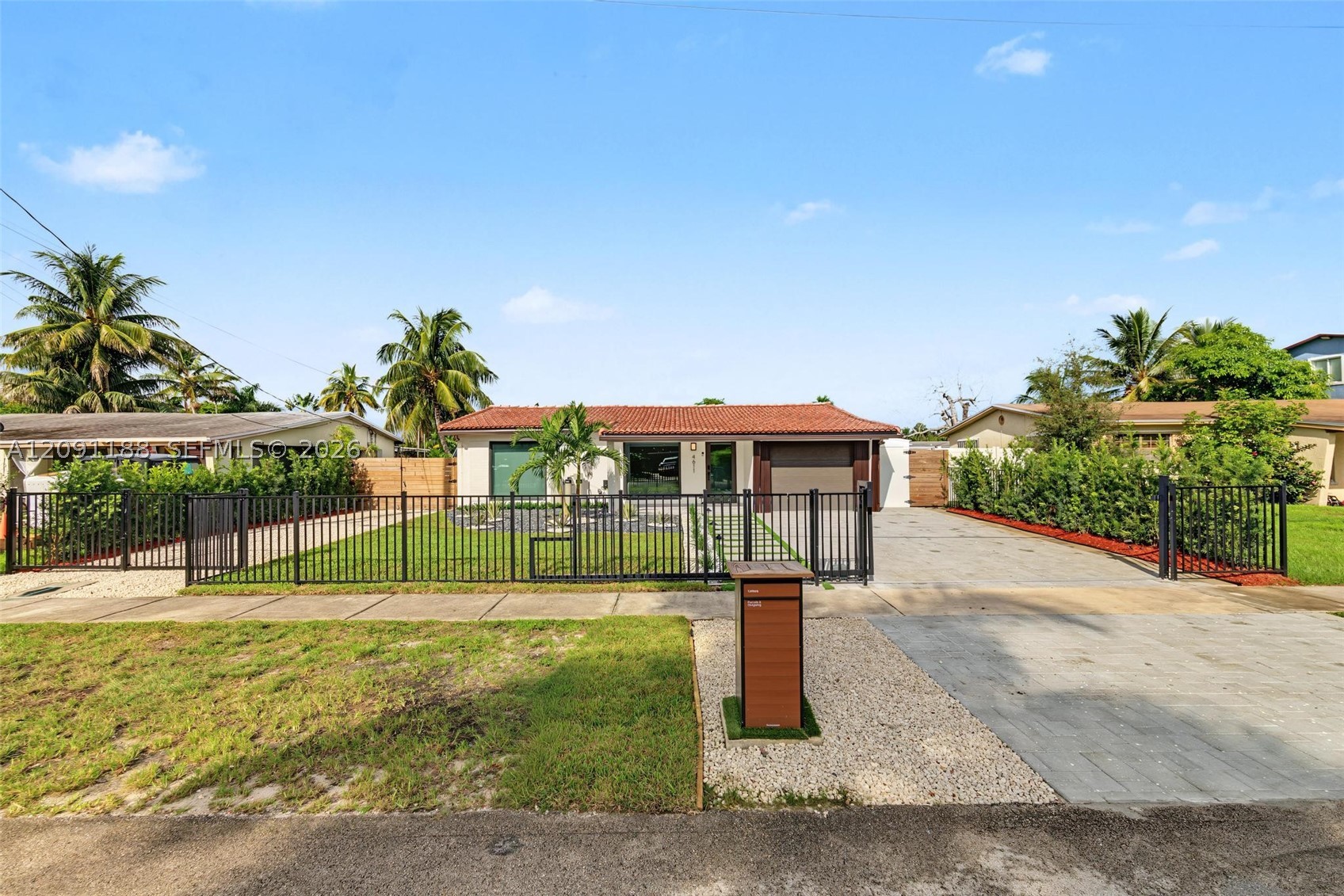 4611 SW 34th Ave, Dania Beach FL 33312