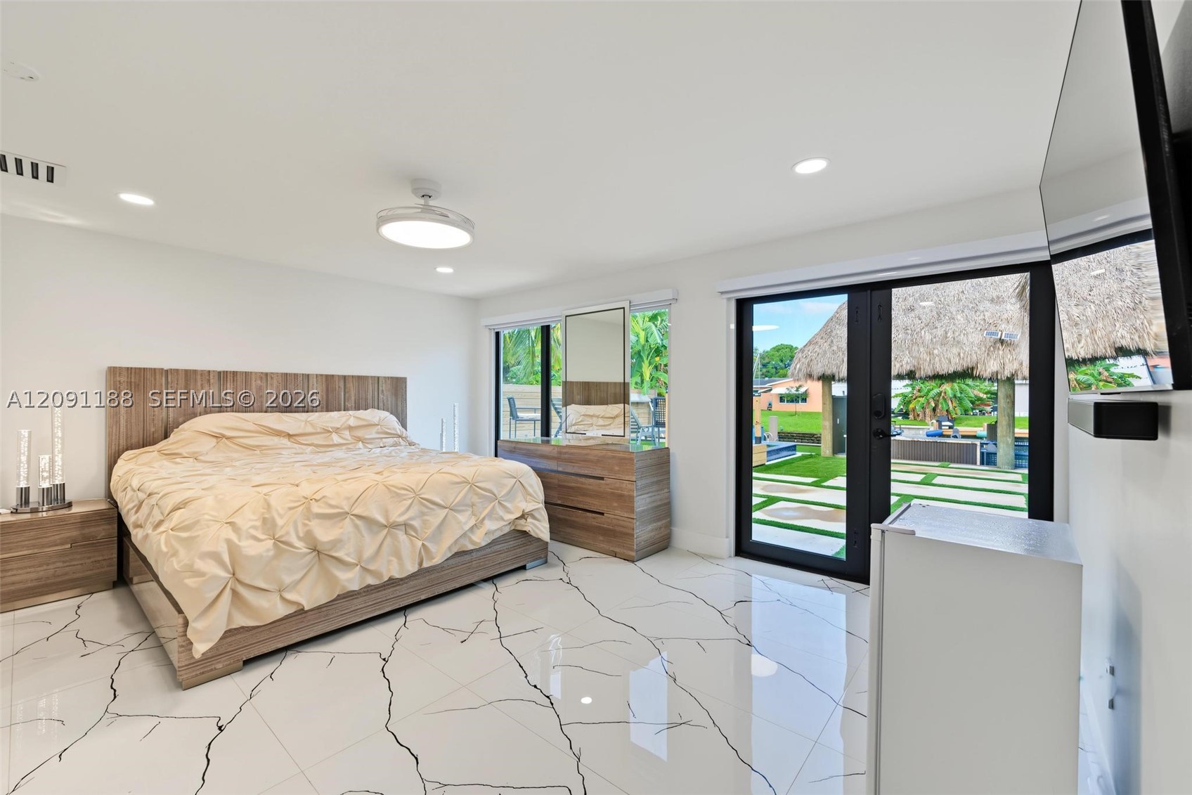 4611 SW 34th Ave, Dania Beach FL 33312