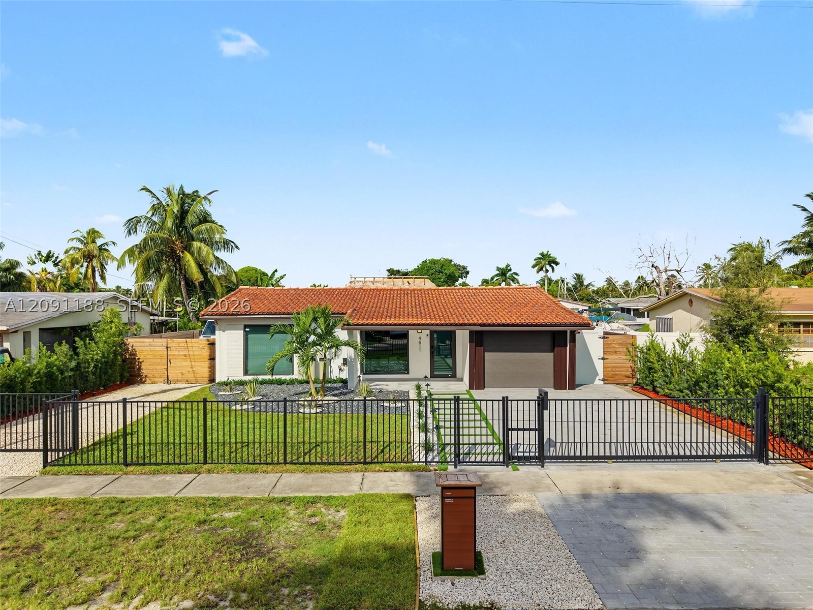 4611 SW 34th Ave, Dania Beach FL 33312