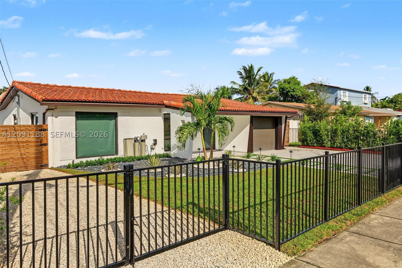 4611 SW 34th Ave, Dania Beach FL 33312