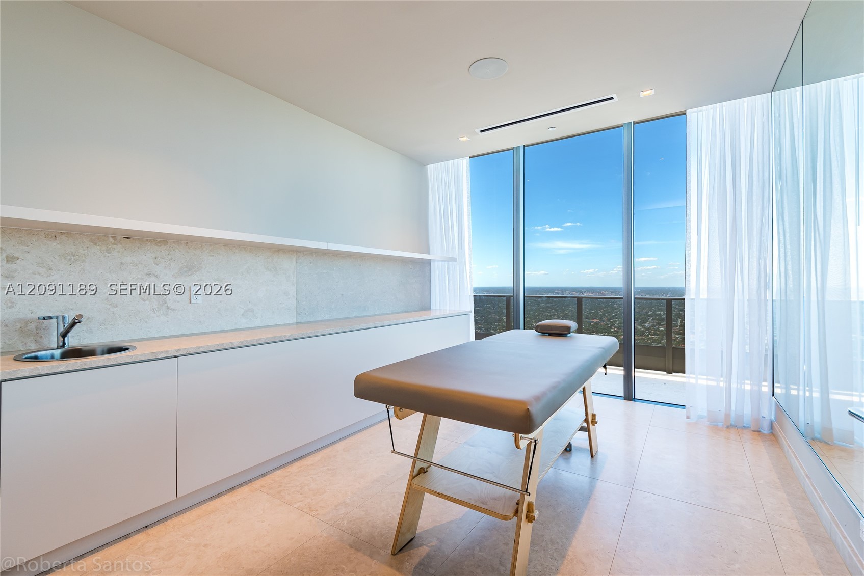 1000 Brickell Plz #3011, Miami FL 33131