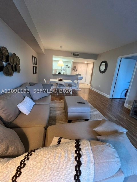 19501 W Country Club Dr #302, Aventura FL 33180