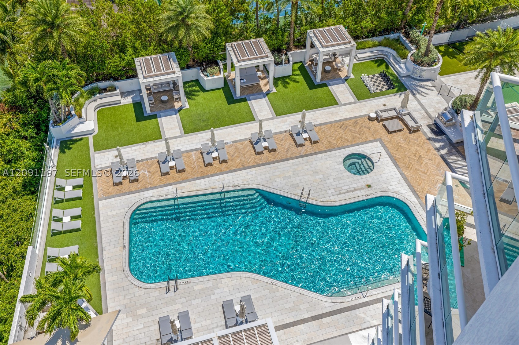 10 Venetian Way #1404, Miami Beach FL 33139