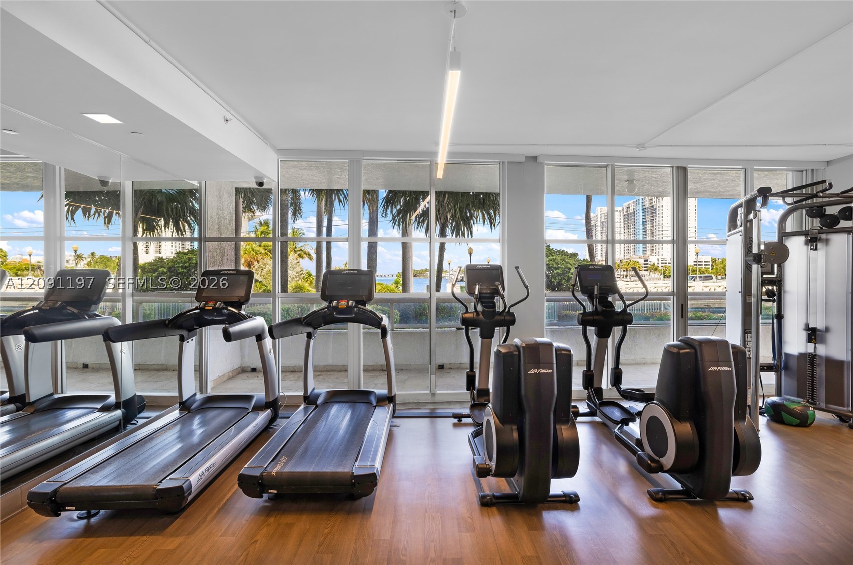 10 Venetian Way #1404, Miami Beach FL 33139