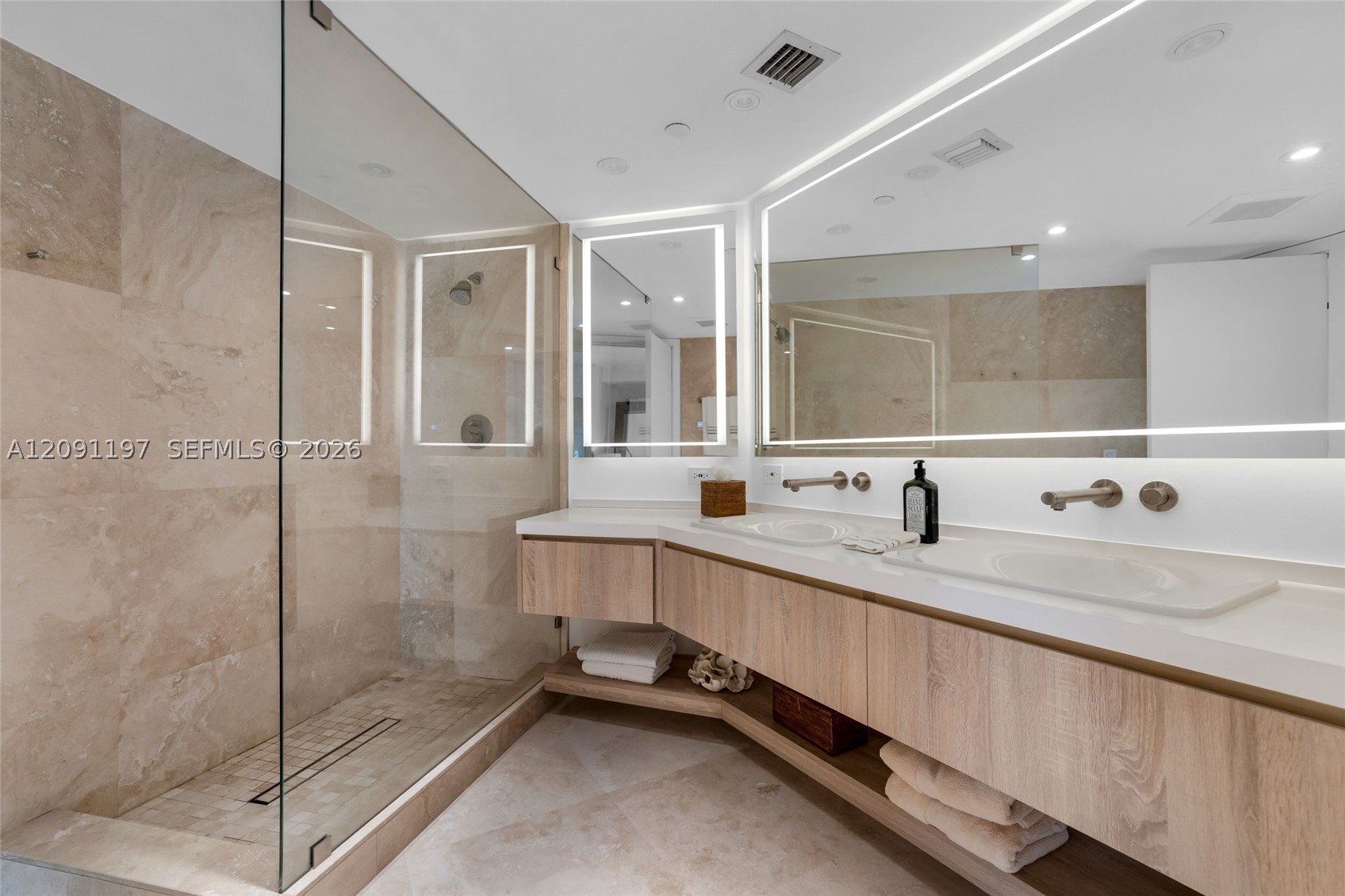 10 Venetian Way #1404, Miami Beach FL 33139