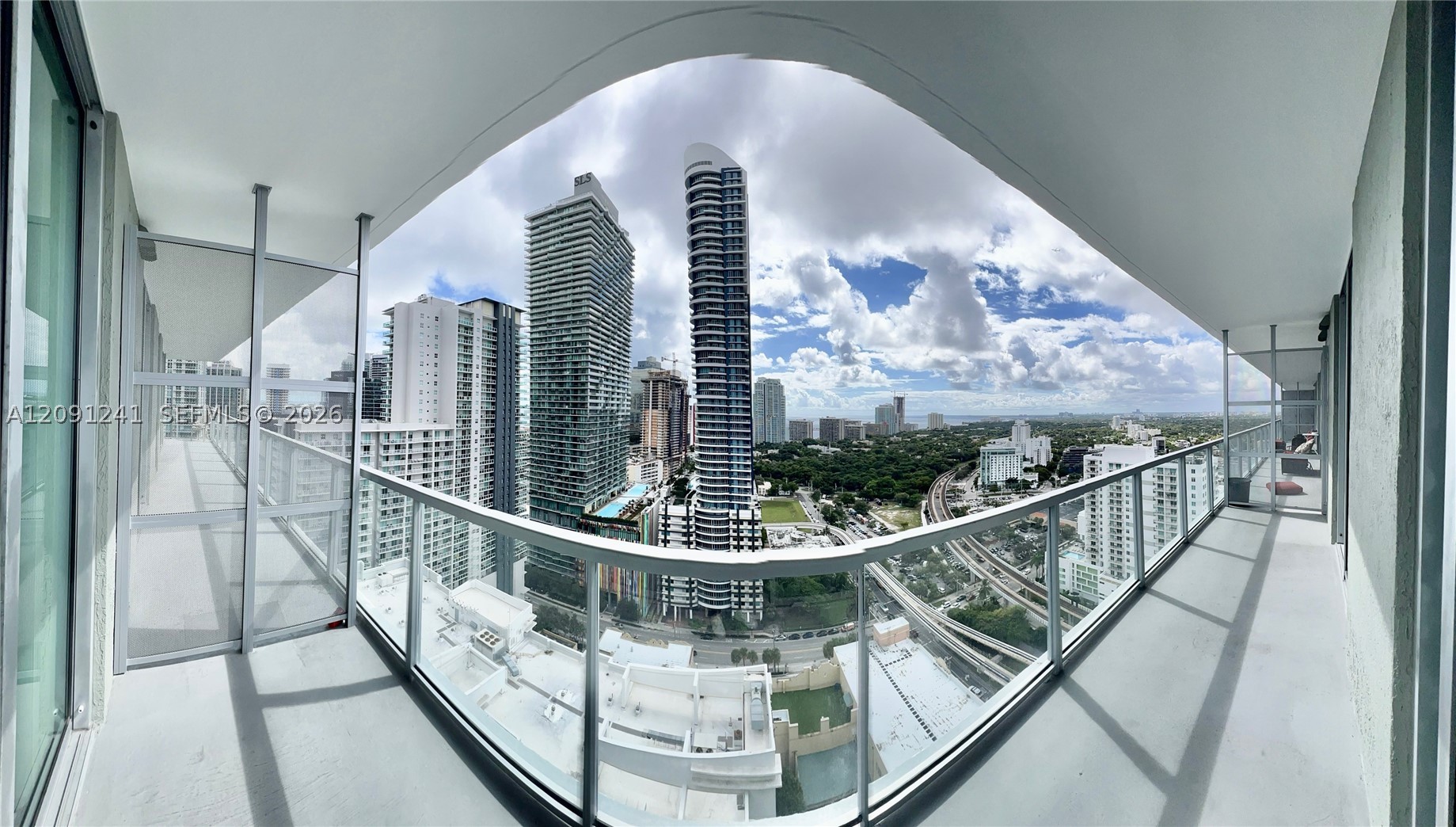 79 SW 12th St #3005, Miami FL 33130