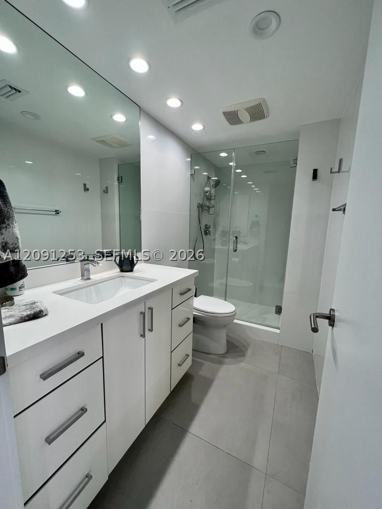 19355 Turnberry Way #6D, Aventura FL 33180