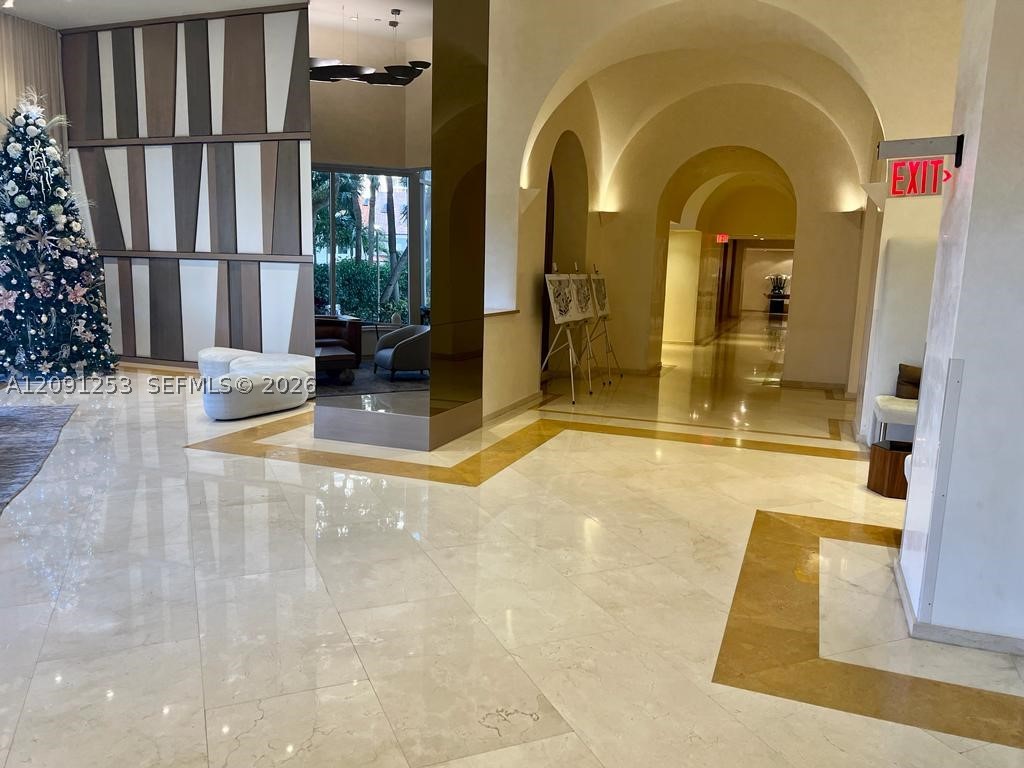 19355 Turnberry Way #6D, Aventura FL 33180