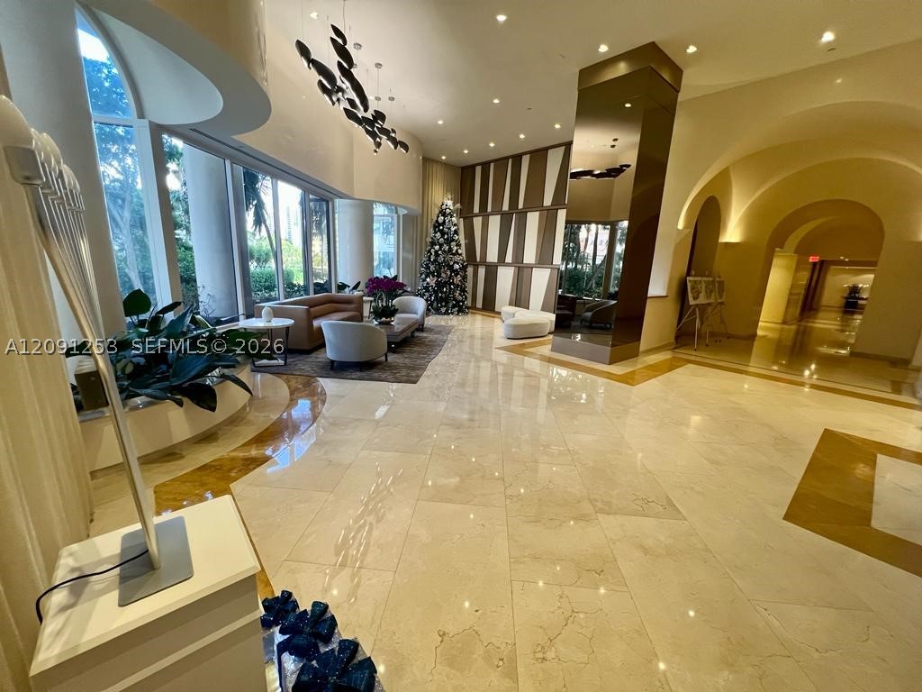19355 Turnberry Way #6D, Aventura FL 33180