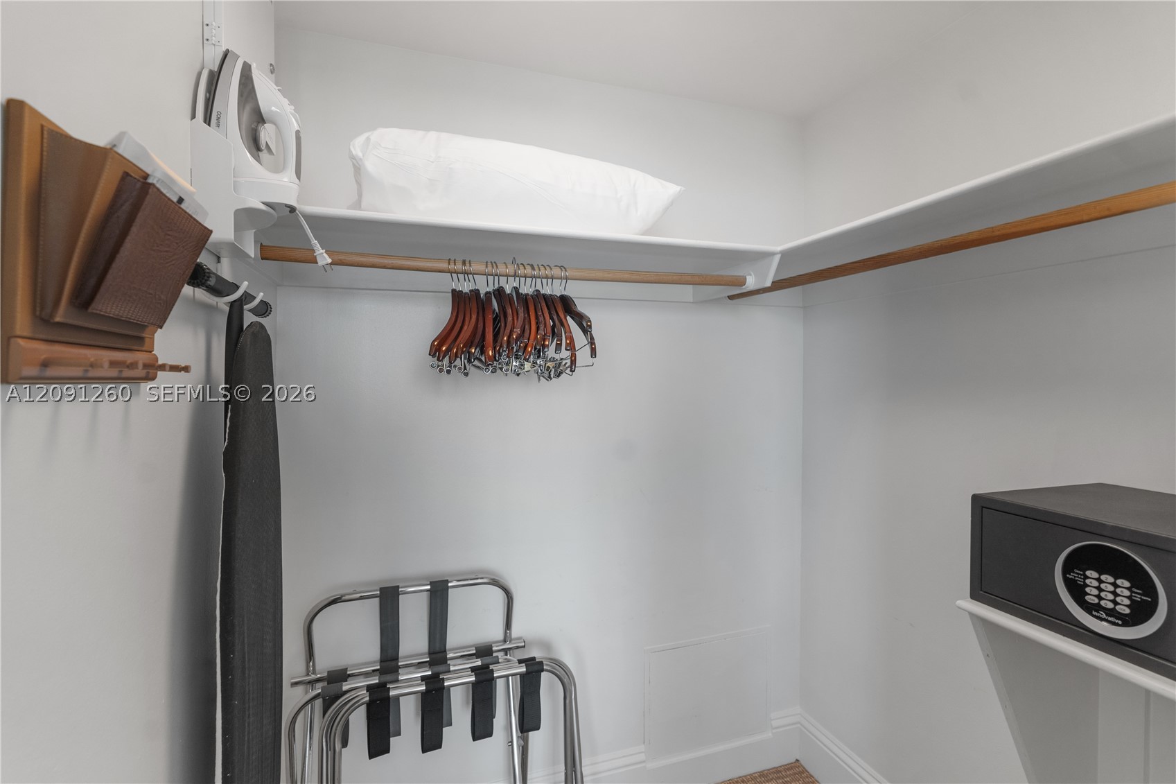 4401 Collins Ave #1703, Miami Beach FL 33140