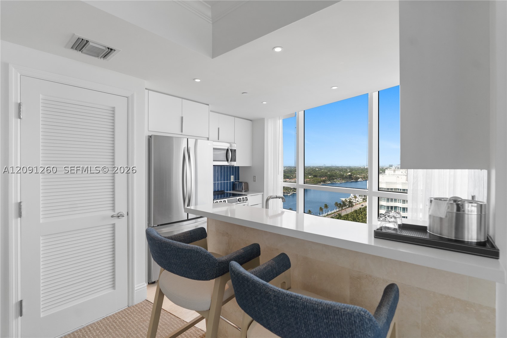 4401 Collins Ave #1703, Miami Beach FL 33140