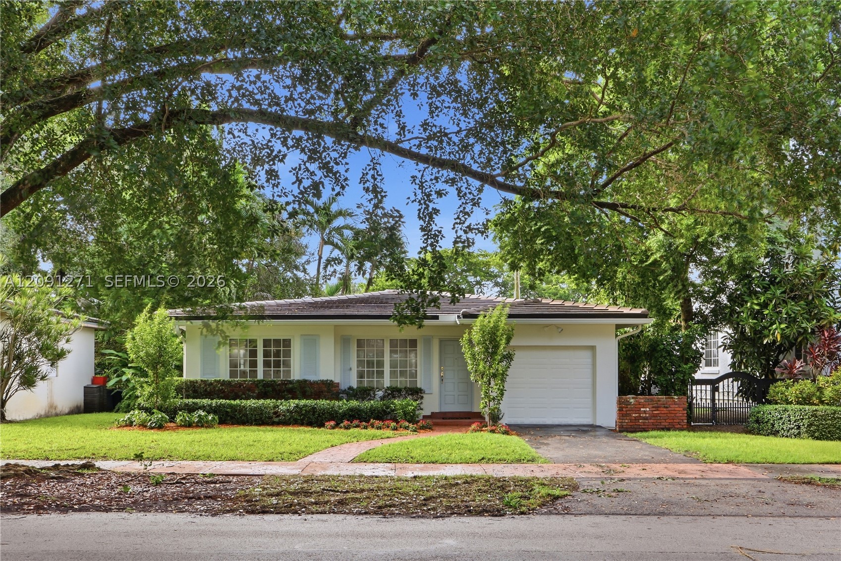 1530 Catalonia Ave, Coral Gables FL 33134