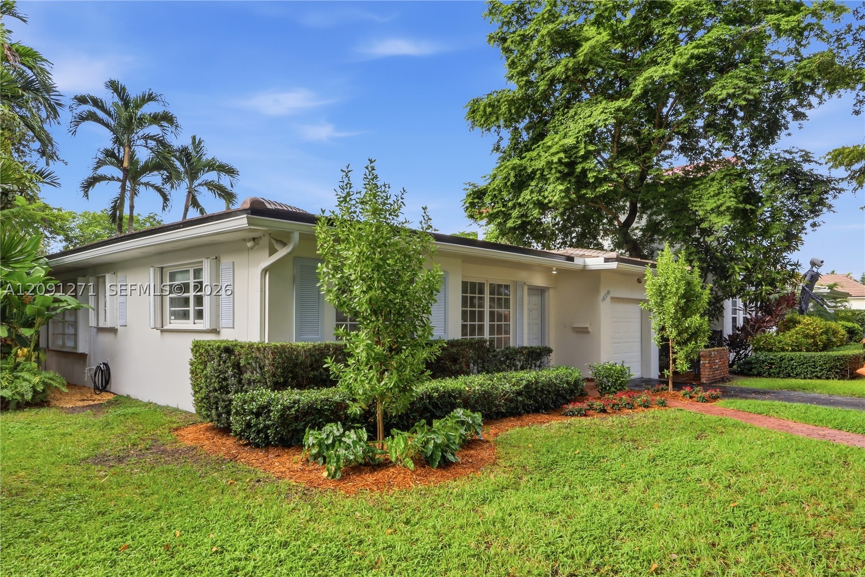 1530 Catalonia Ave, Coral Gables FL 33134