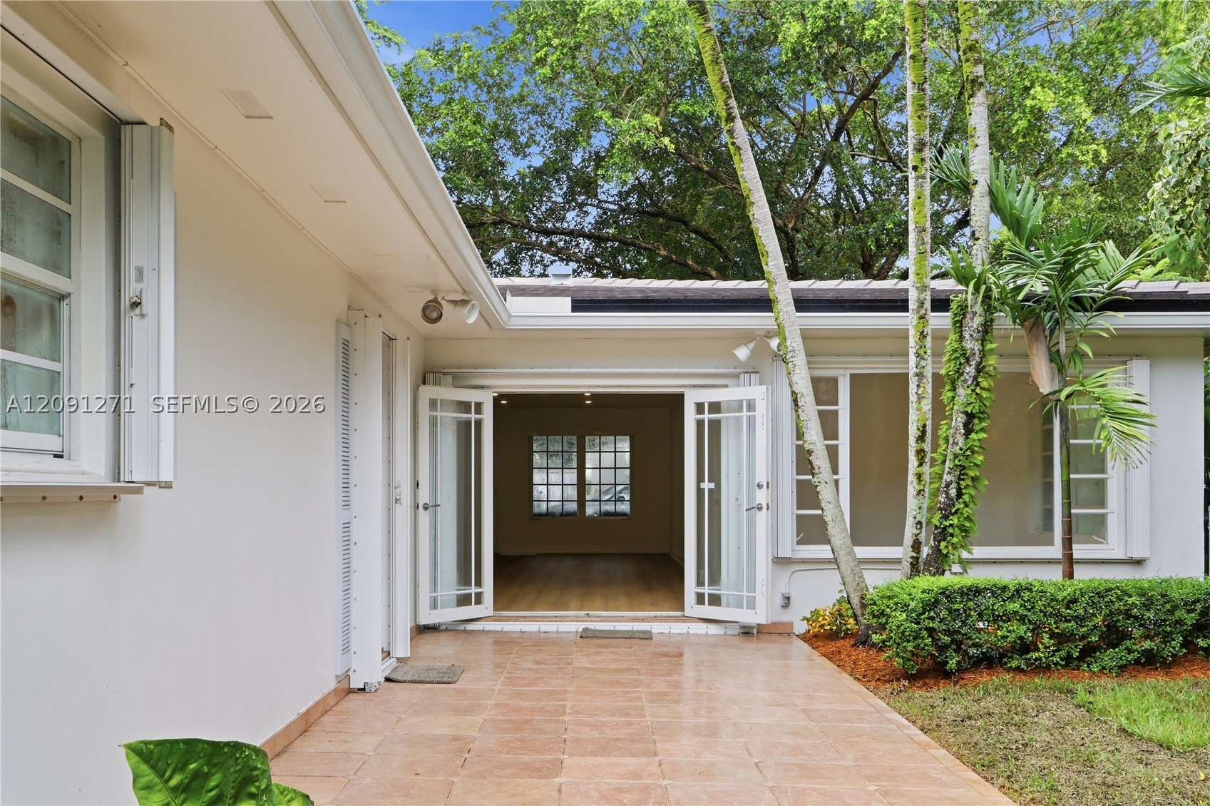 1530 Catalonia Ave, Coral Gables FL 33134