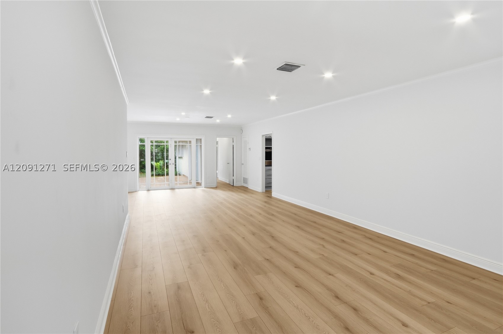 1530 Catalonia Ave, Coral Gables FL 33134